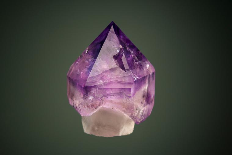 QUARTZ  var. Amethyst